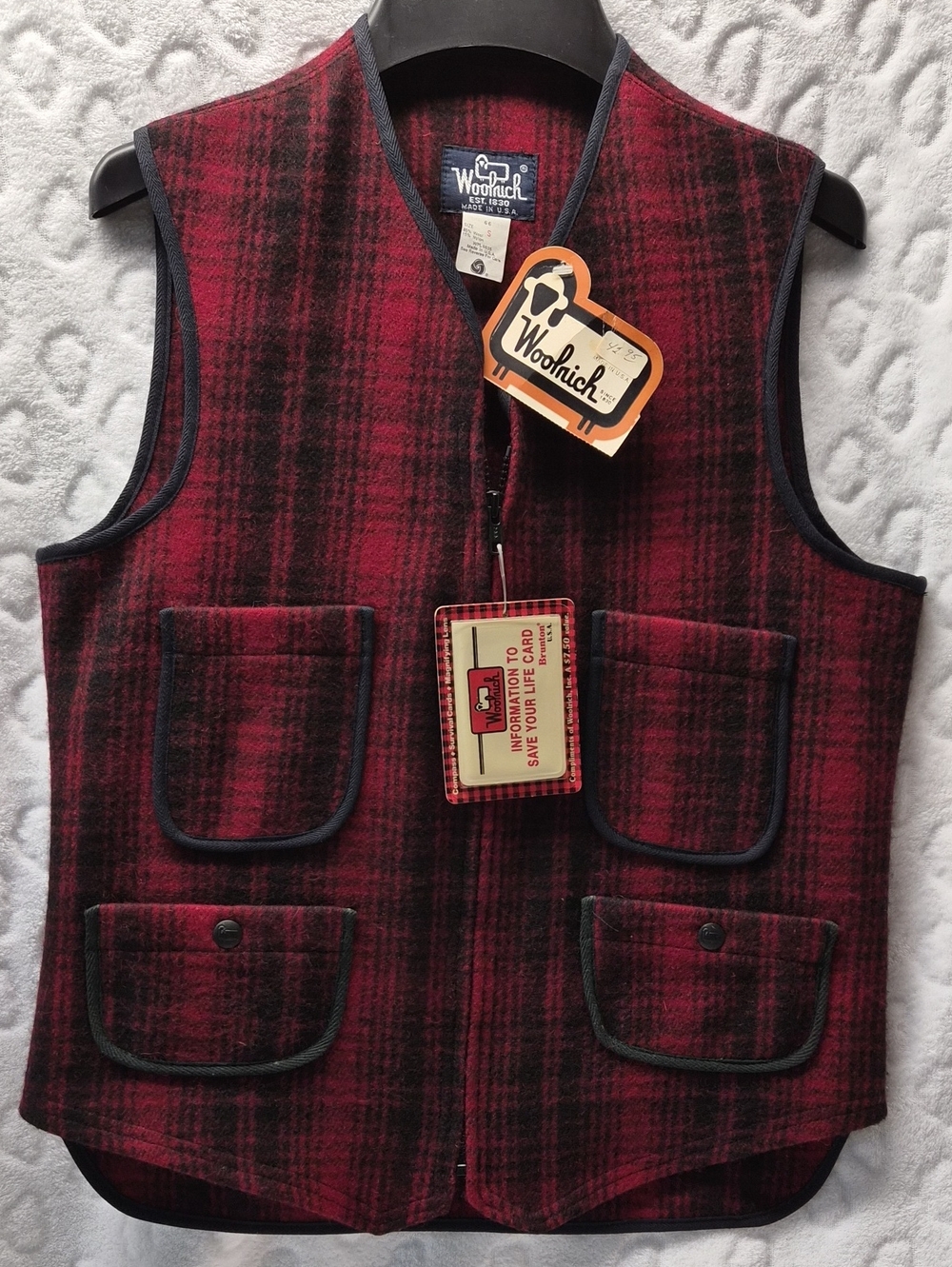 Woolrich Men's Red and Black Plaid Zip-Up Wool Vest Small